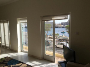  Senglea Seafront Apartment  Коспикуа